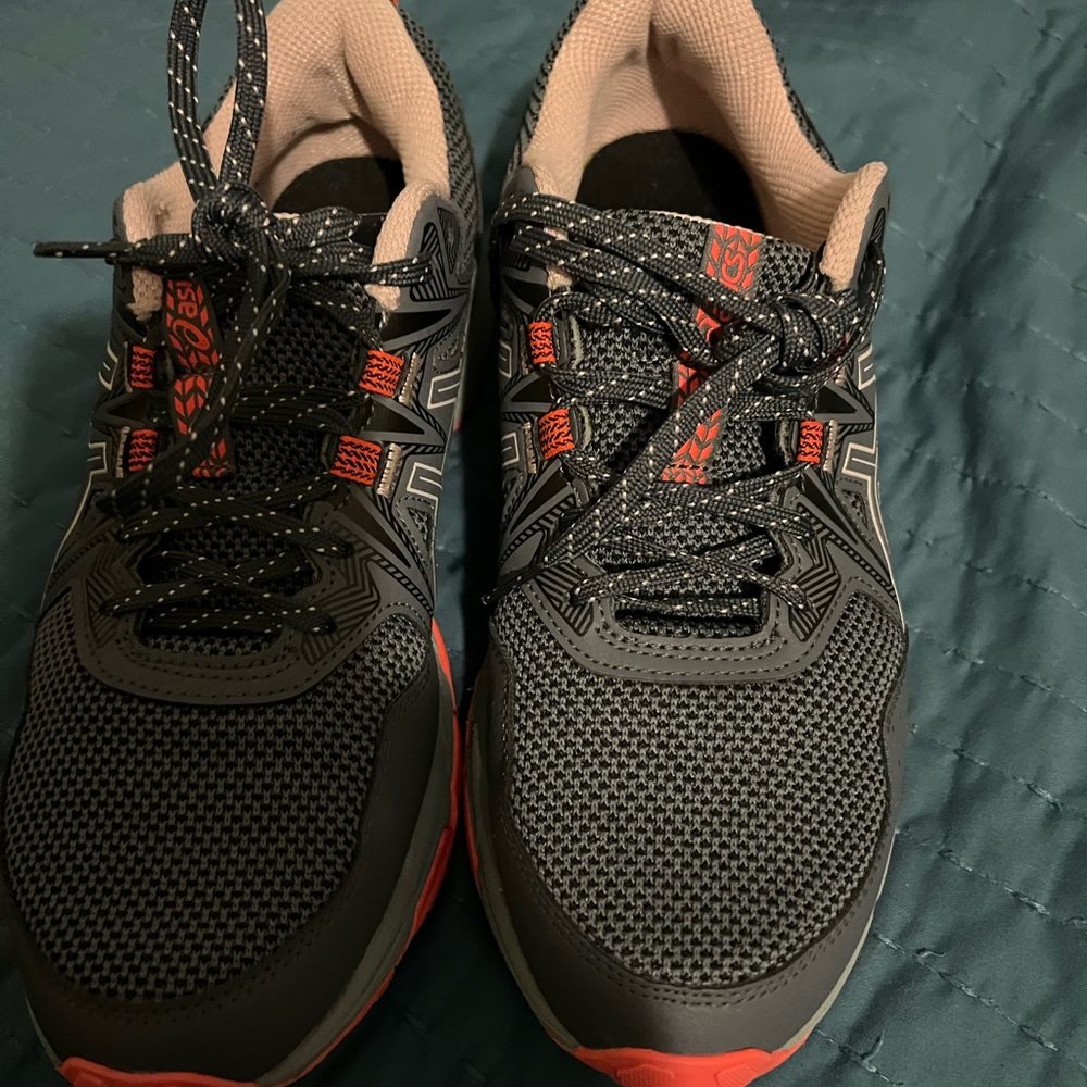 Women’s ASICS use once moving sales make an offer!!